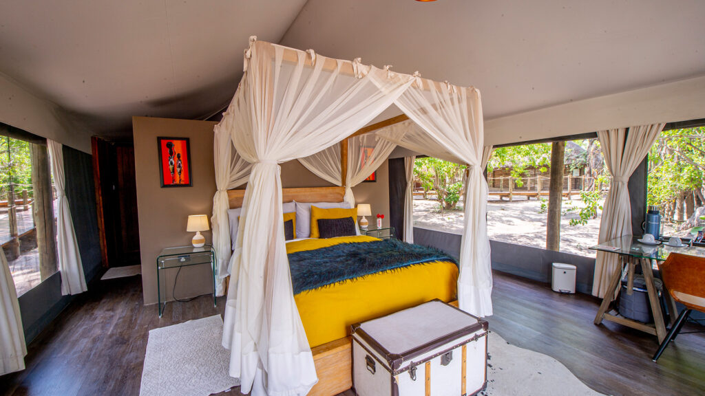 Khwai Expeditions Camp Luxury tented rooms with bath and shower